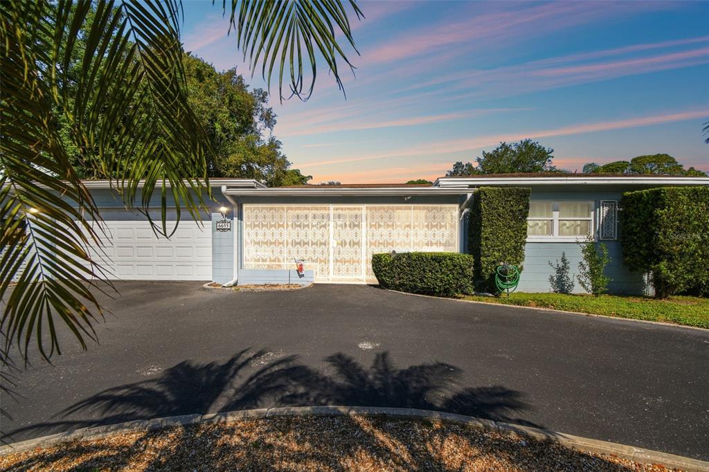 6655 Colony Dr South  