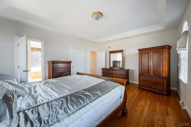 a room with a walk in closet