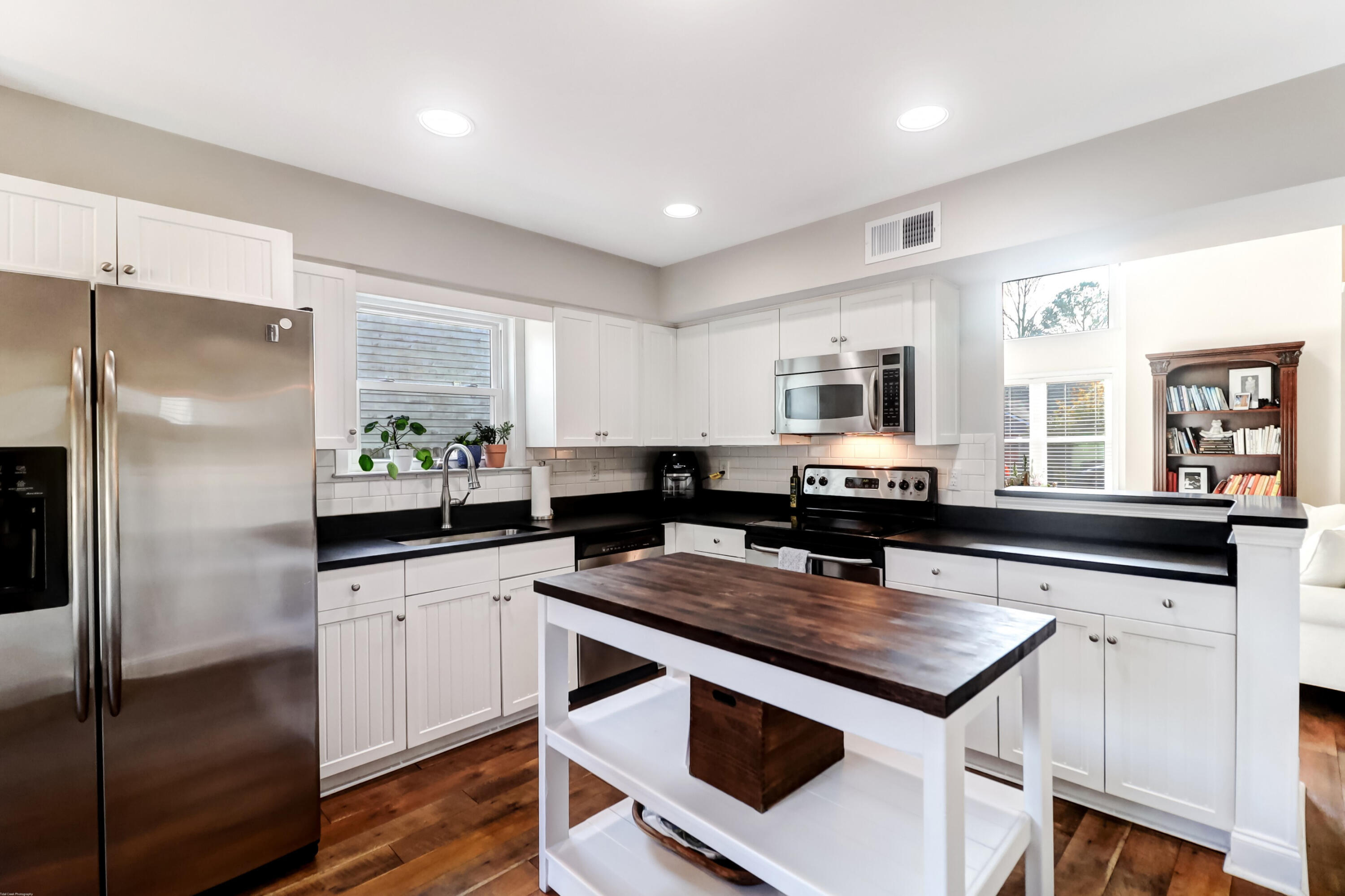 1404 School House Road Mount Pleasant, SC 29464 - Photo 10 of 33 1404 School House -Tidalcreekphoto- (24)