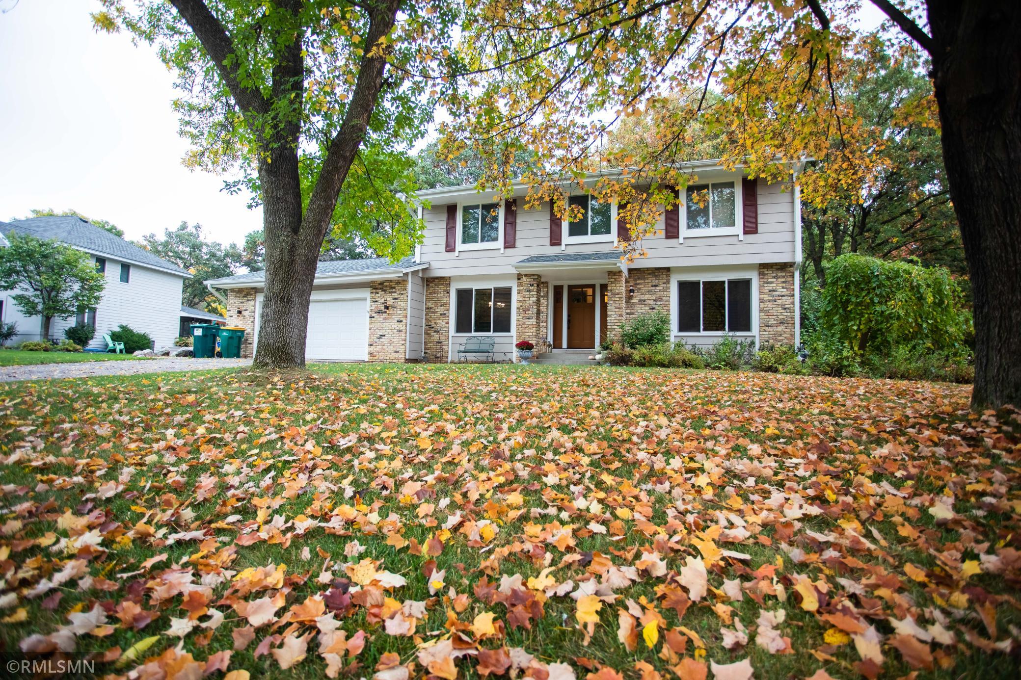 8629 Woodcliff Road Bloomington, MN 55438 - Photo 1 of 1