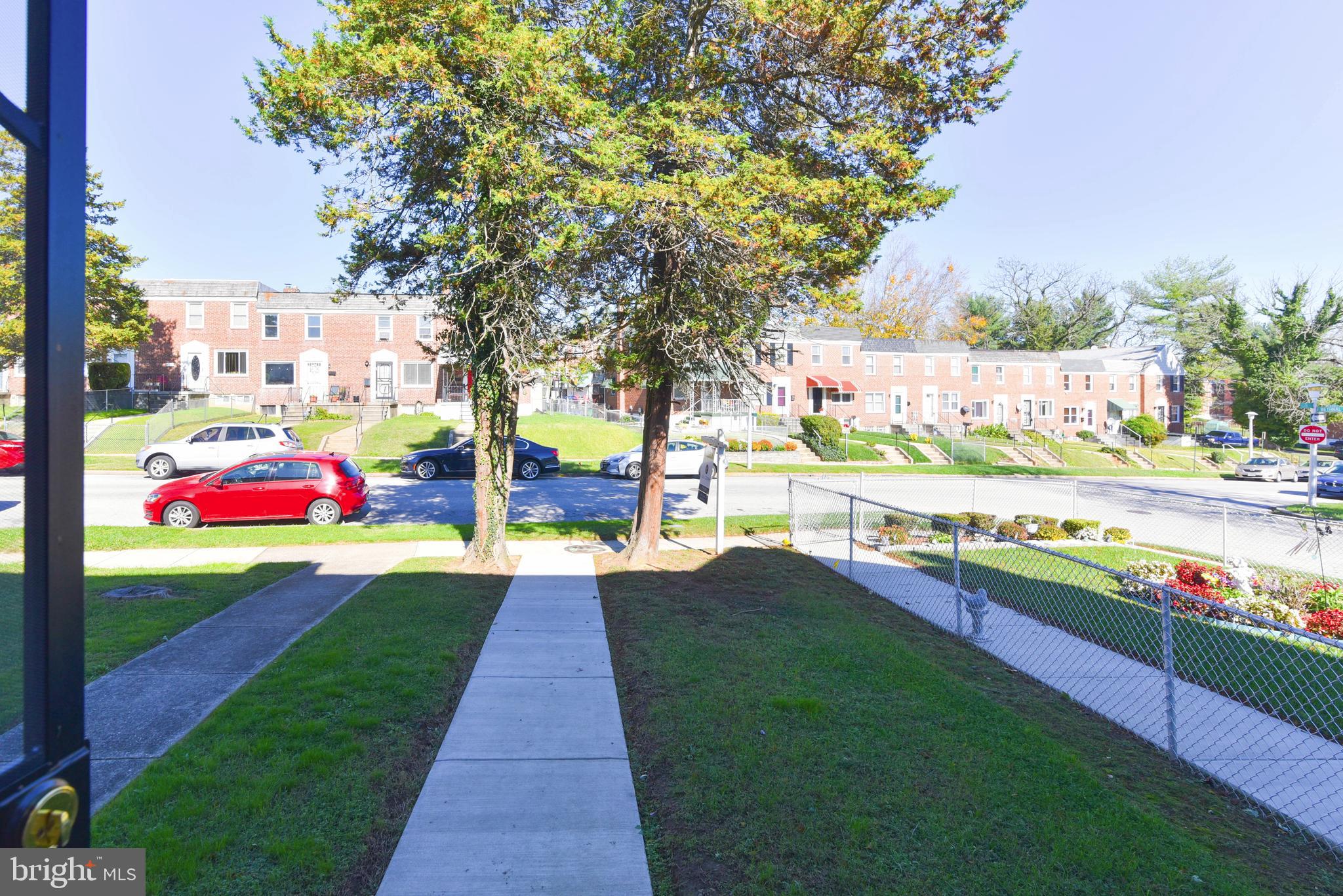 4403 Eldone Road Baltimore, MD 21229 - Photo 2 of 27 Front Yard