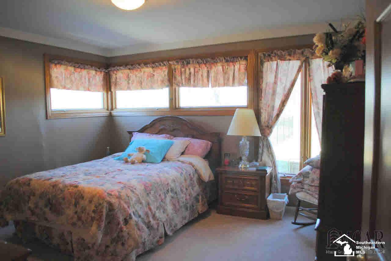 4024 South Custer Road Monroe, MI 48161 - Photo 17 of 27