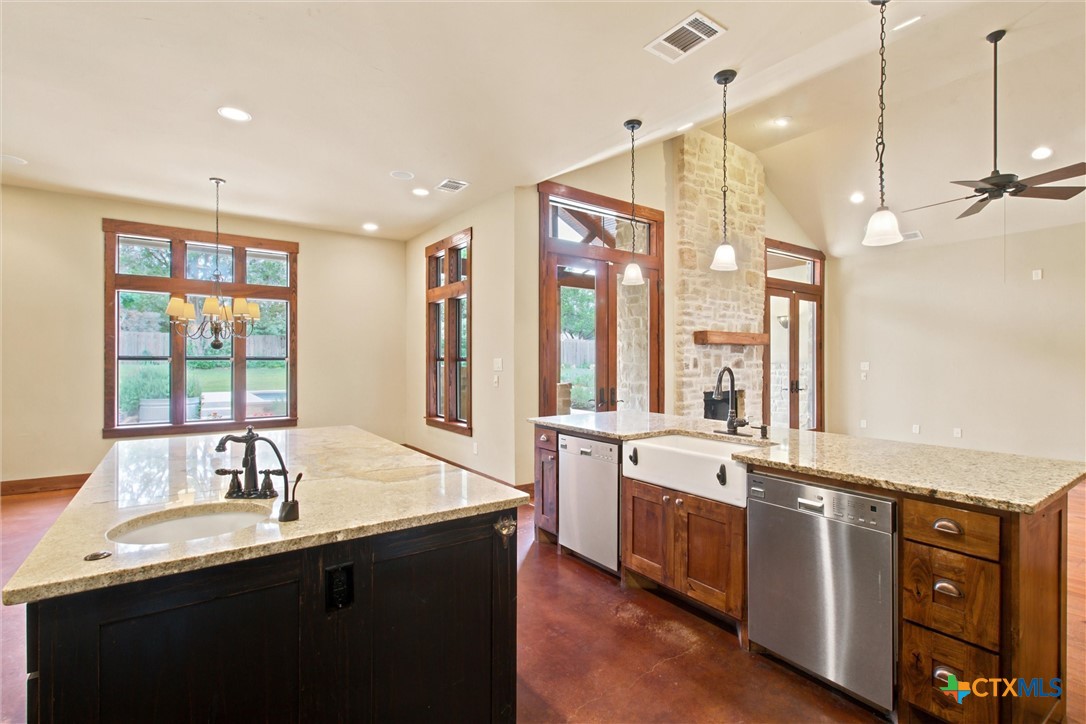 3121 Summit Ridge San Marcos, TX 78666 - Photo 12 of 44