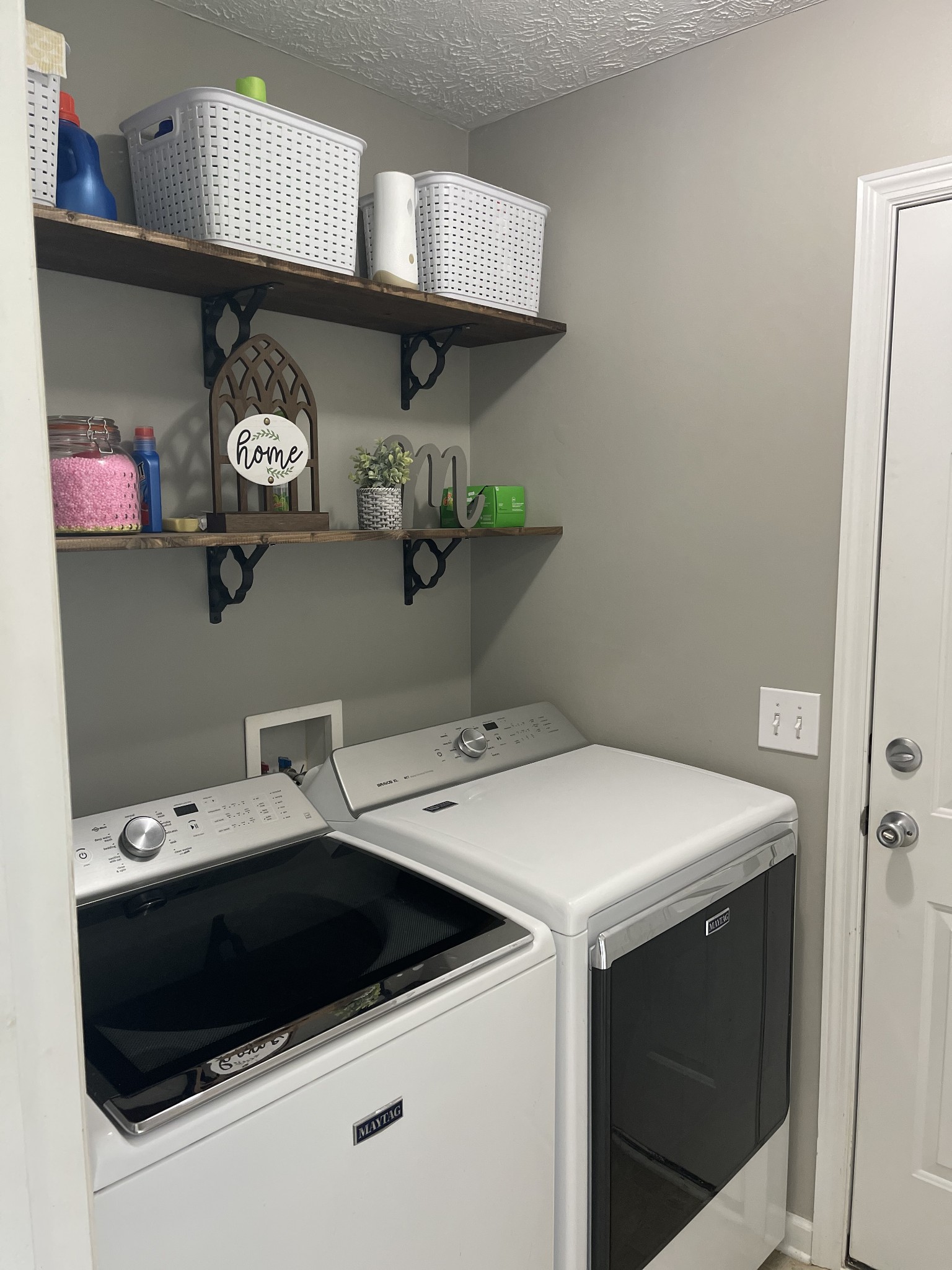 72 Ferrells Loop Road Manchester, TN 37355 - Photo 7 of 11 a utility room with dryer and washer