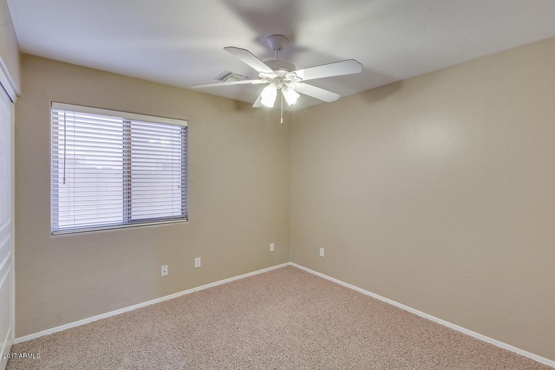 654 East Iris Court Gilbert, AZ 85296 - Photo 26 of 36 Bedroom 3