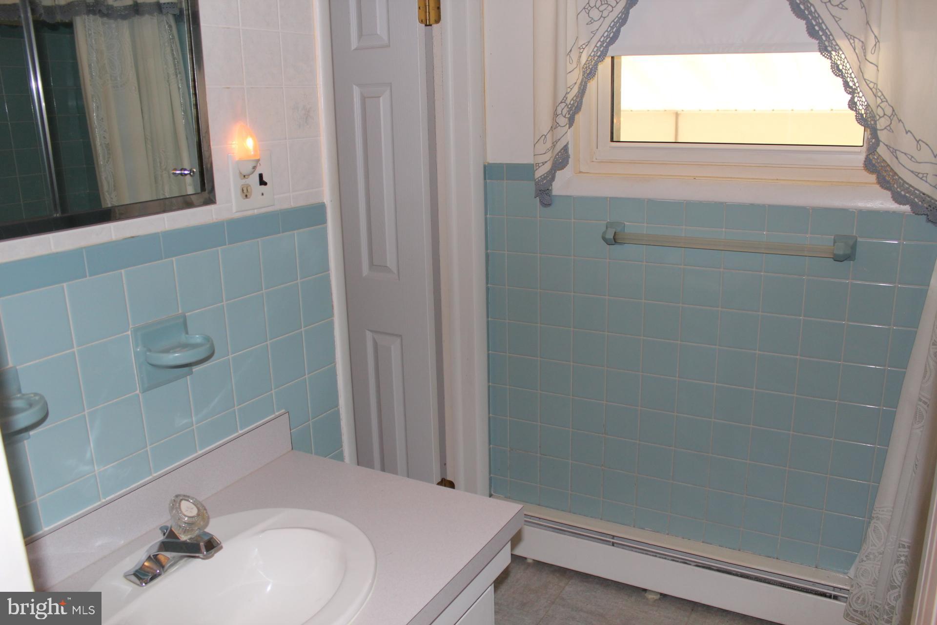 1130 Kepler Road Pottstown, PA 19464 - Photo 27 of 42 Vanity area