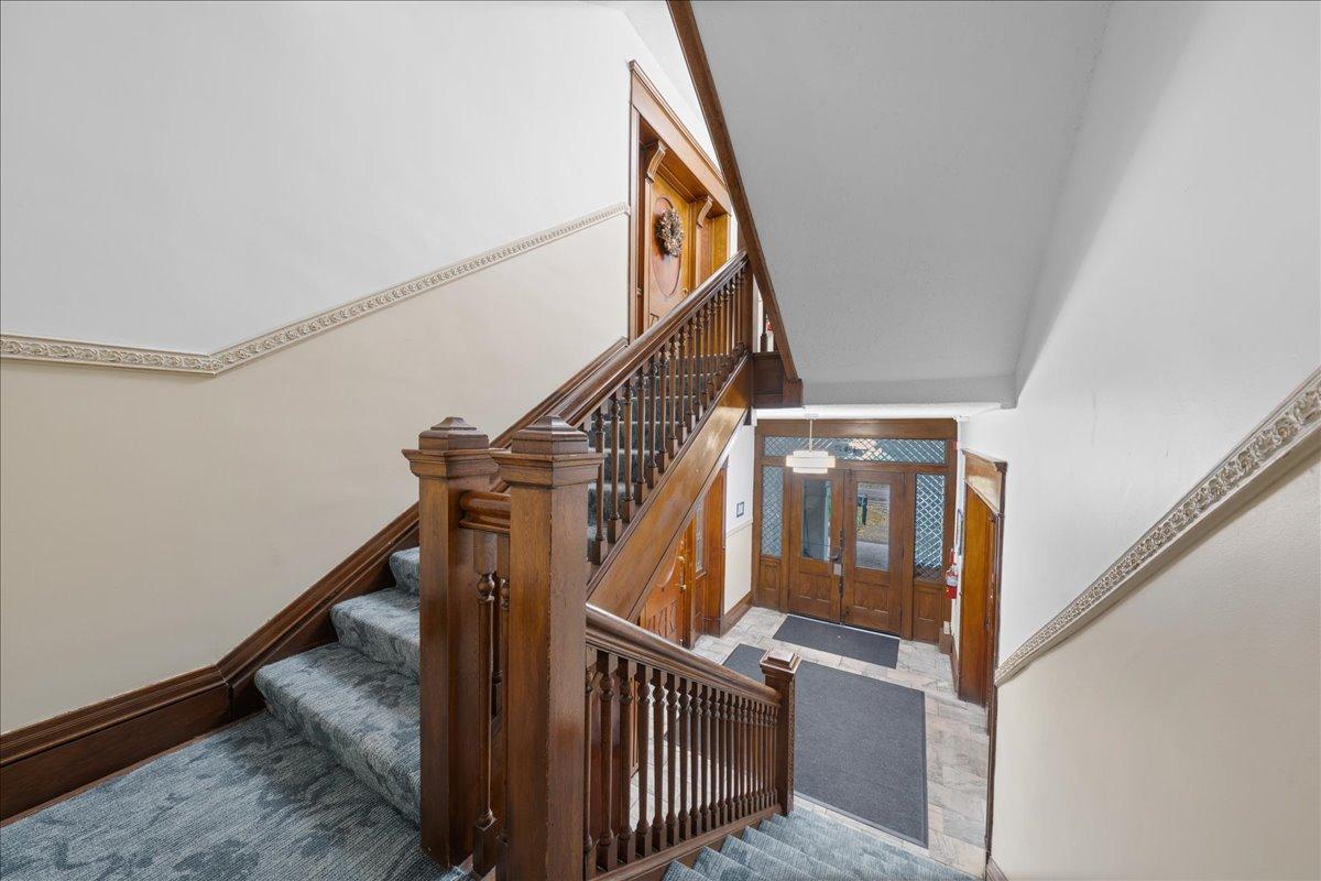 442 Summit Avenue, Unit 4 St. Paul, MN 55102 - Photo 4 of 29