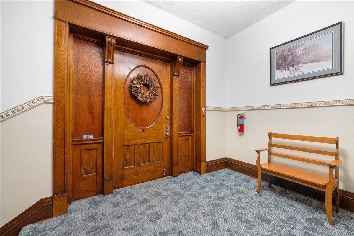 442 Summit Avenue, Unit 4 St. Paul, MN 55102 - Photo 5 of 29