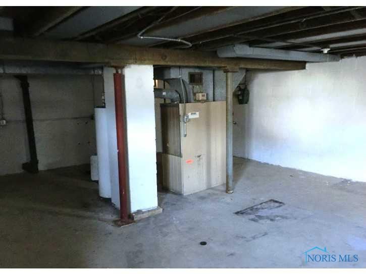 908 Waybridge Road Toledo, OH 43612 - Photo 10 of 13 Basement.