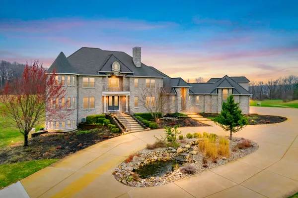 $1,399,000 | 6570 North 39th Street, Augusta, MI 49012