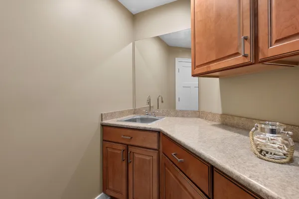 $1,399,000 | 6570 North 39th Street, Augusta, MI 49012