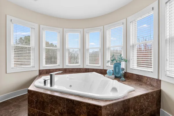 $1,399,000 | 6570 North 39th Street, Augusta, MI 49012