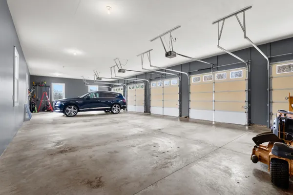 $1,399,000 | 6570 North 39th Street, Augusta, MI 49012