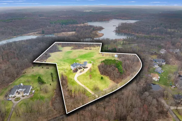 $1,399,000 | 6570 North 39th Street, Augusta, MI 49012