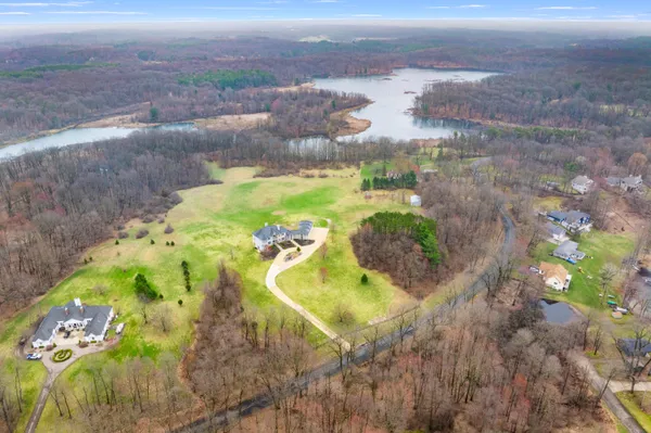 $1,399,000 | 6570 North 39th Street, Augusta, MI 49012