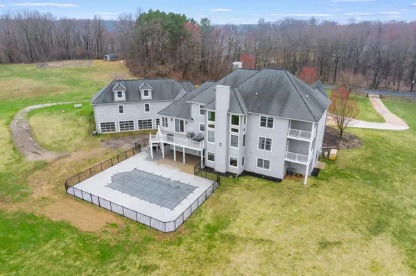 $1,399,000 | 6570 North 39th Street, Augusta, MI 49012