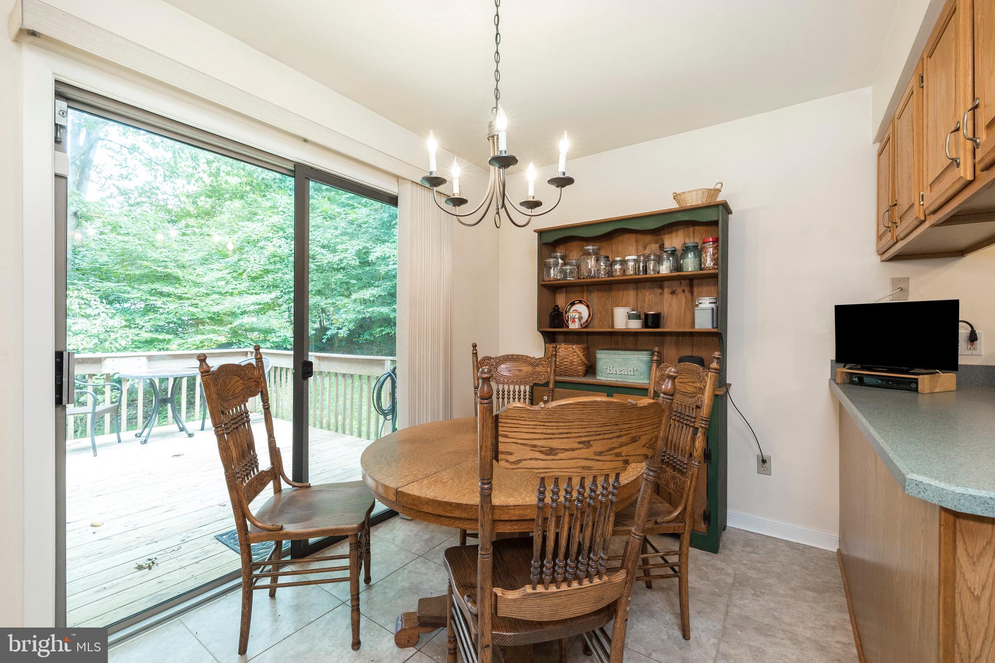 537 Fillman Road Downingtown, PA 19335 - Photo 20 of 57 Breakfast Nook