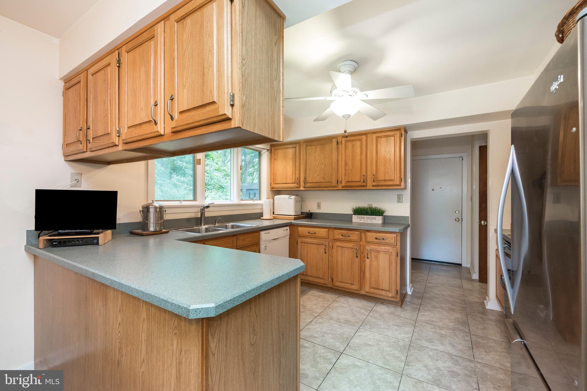 537 Fillman Road Downingtown, PA 19335 - Photo 21 of 57 Kitchen
