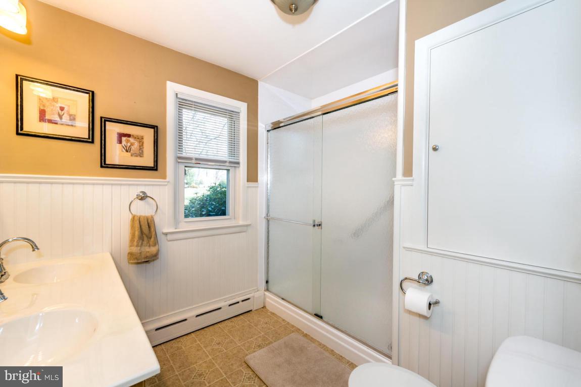 1107 Lampeter Road Lancaster, PA 17602 - Photo 18 of 27 Gallery Image 18