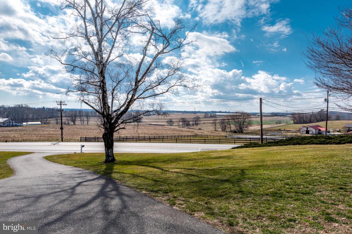 1107 Lampeter Road Lancaster, PA 17602 - Photo 26 of 27 Gallery Image 26