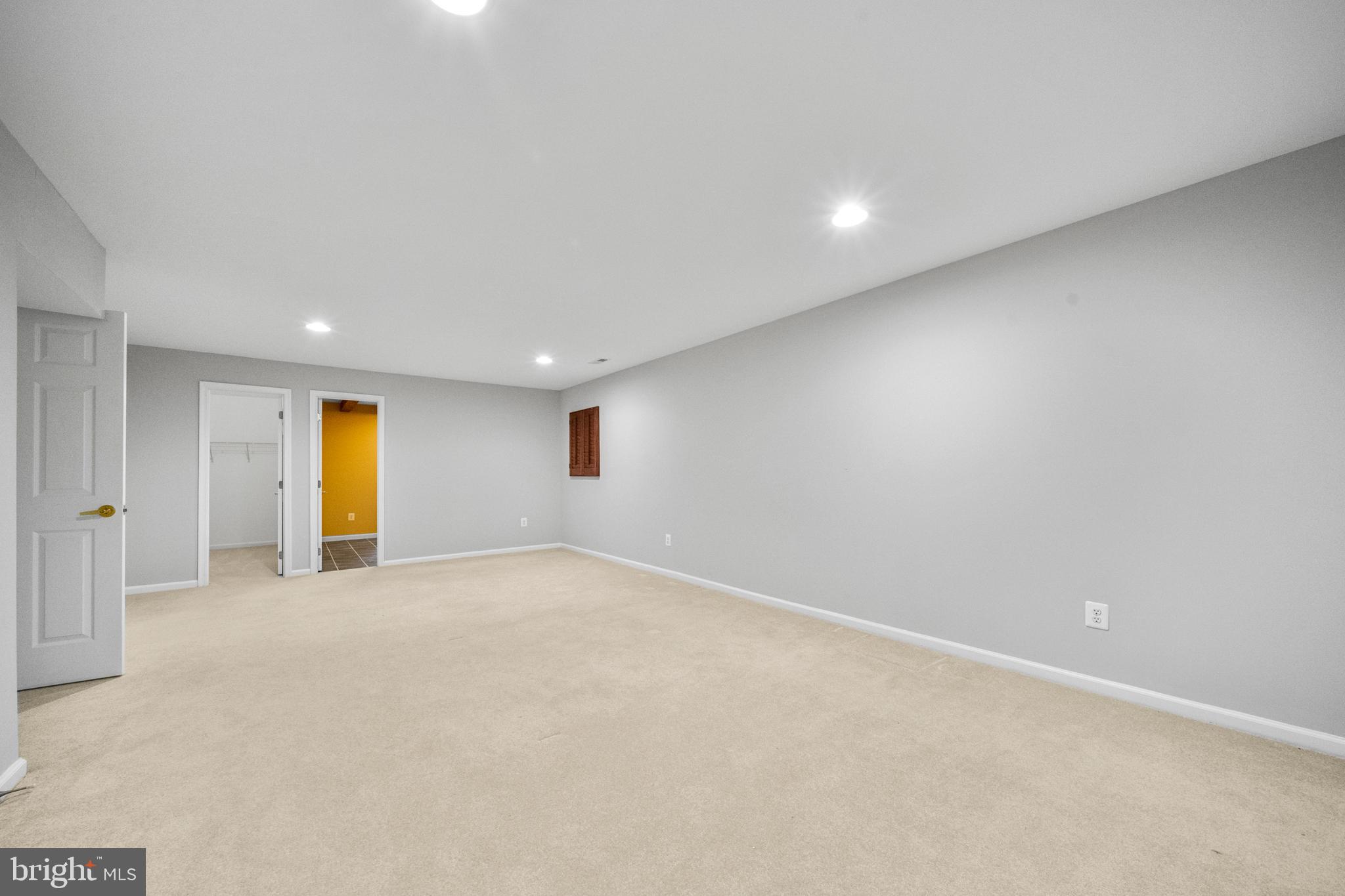 13514 Ryton Ridge Lane Gainesville, VA 20155 - Photo 46 of 57 4th bedroom downstairs