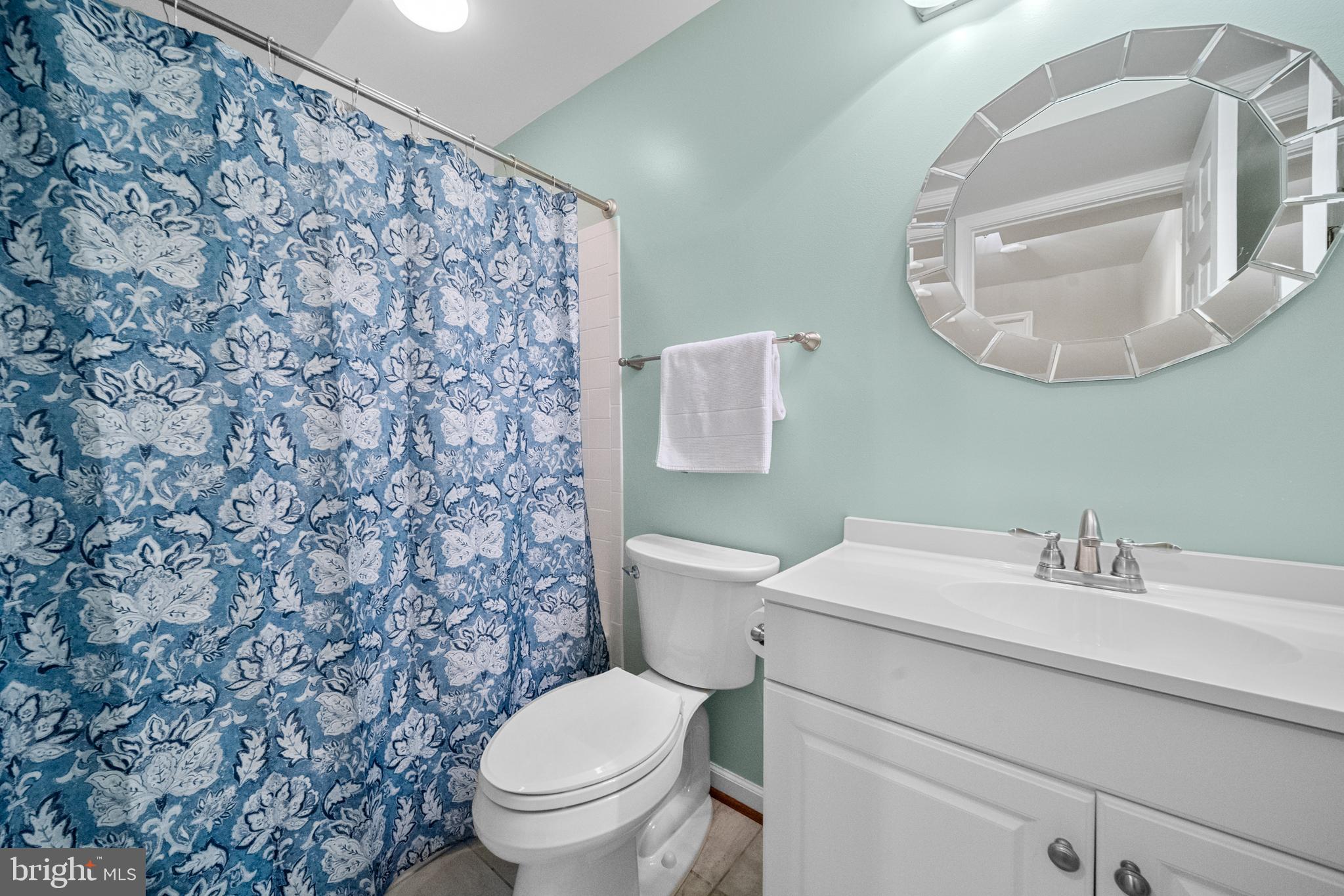 13514 Ryton Ridge Lane Gainesville, VA 20155 - Photo 48 of 57 4th full bathroom