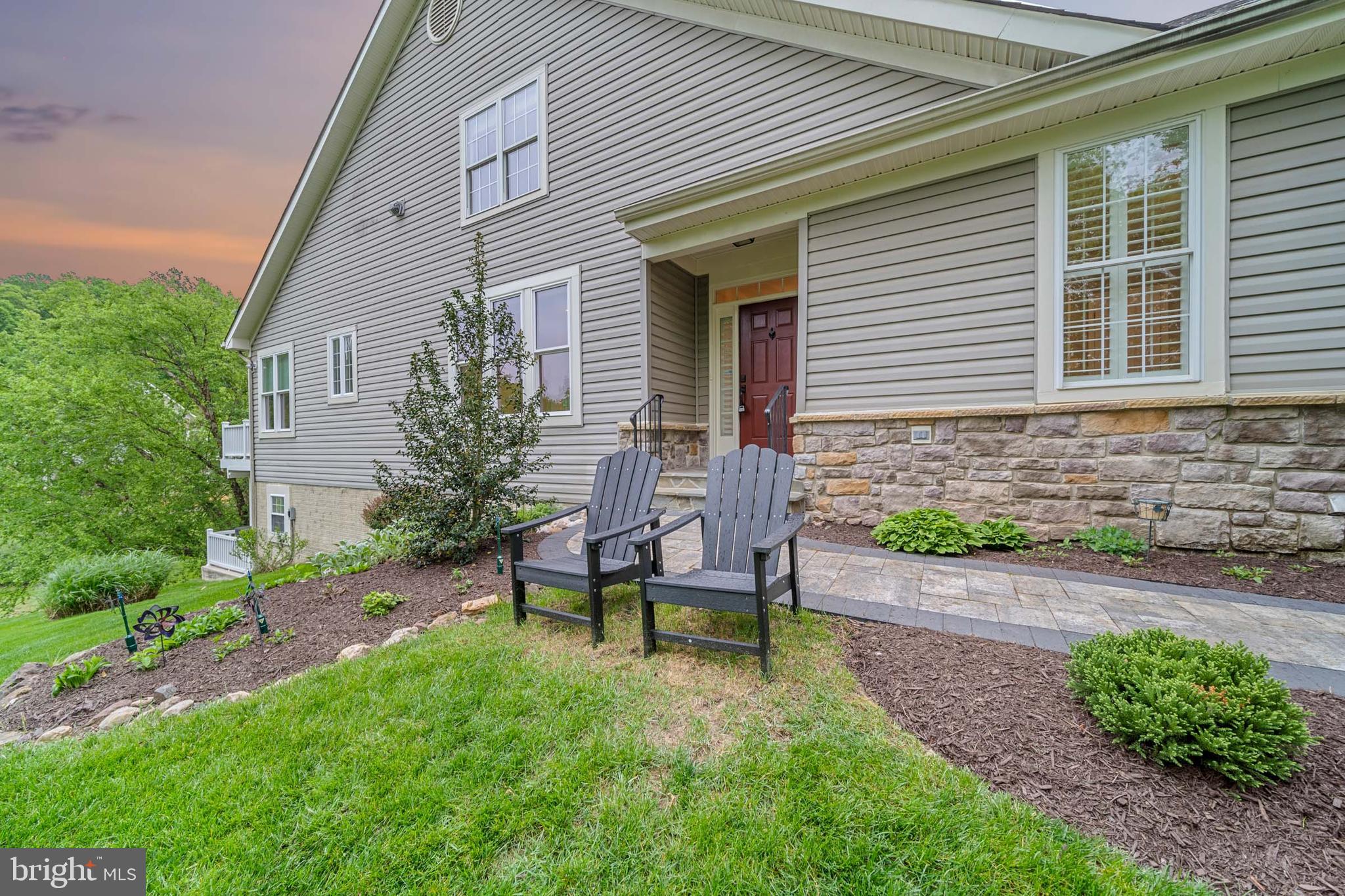 13514 Ryton Ridge Lane Gainesville, VA 20155 - Photo 6 of 57 Sit and relax