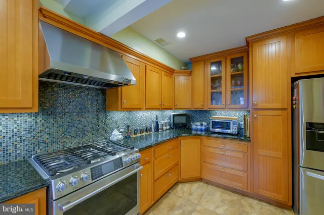 $5,700 | 4504 Highland Avenue, Bethesda, MD 20814