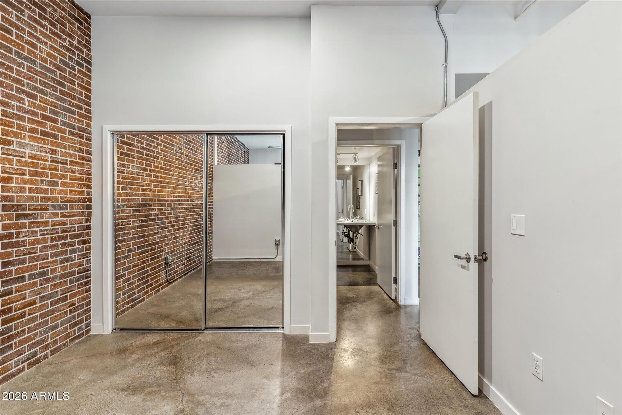 914 East Osborn Road, Unit 202 Phoenix, AZ 85014 - Photo 25 of 64 41-Bedroom