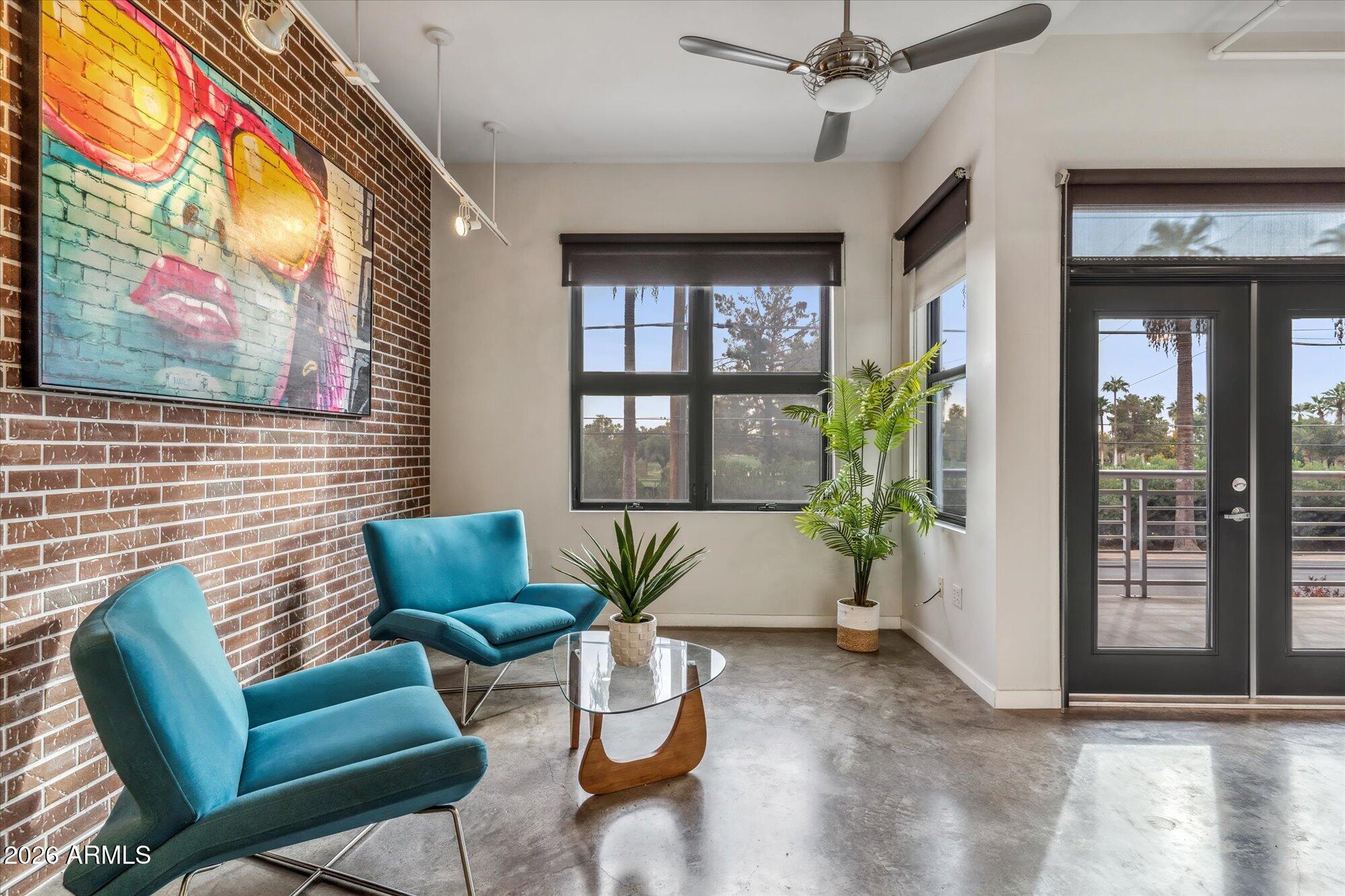 914 East Osborn Road, Unit 202 Phoenix, AZ 85014 - Photo 57 of 64 30-Sitting Room