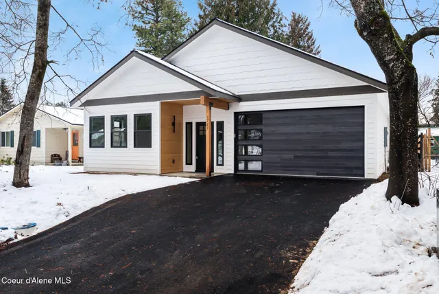 $548,000 | 1721 Larch Street, Sandpoint, ID 83864