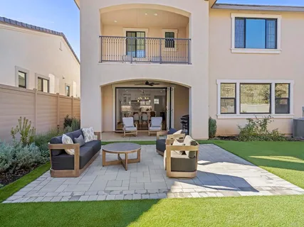 $1,269,000 | 2971 Rue De Latour, Vista, CA 92084