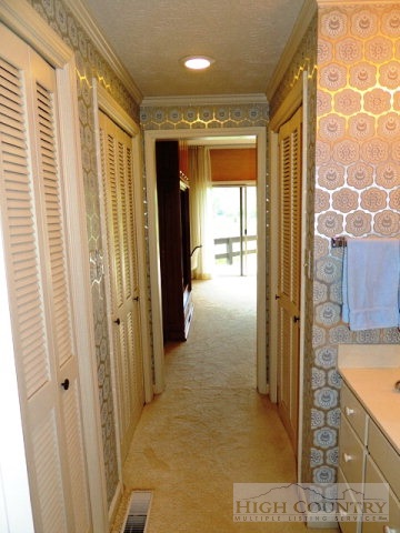 361 Lakes Drive Boone, NC 28607 - Photo 4 of 27 Gallery Image 4