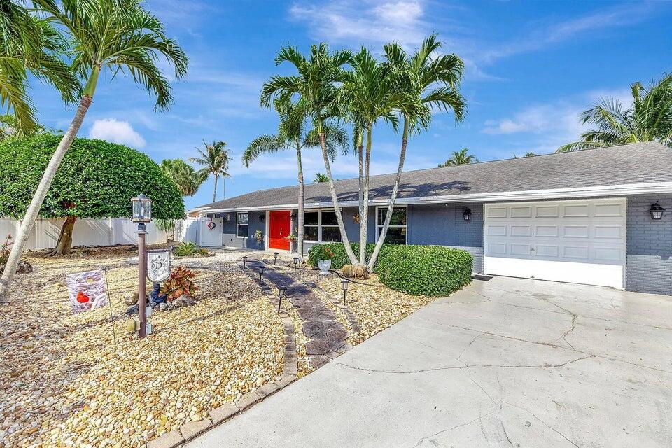 7187 Thompson Road Boynton Beach, FL 33426 - Photo 1 of 44 Main