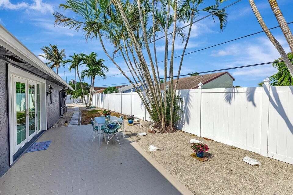 7187 Thompson Road Boynton Beach, FL 33426 - Photo 40 of 44 40