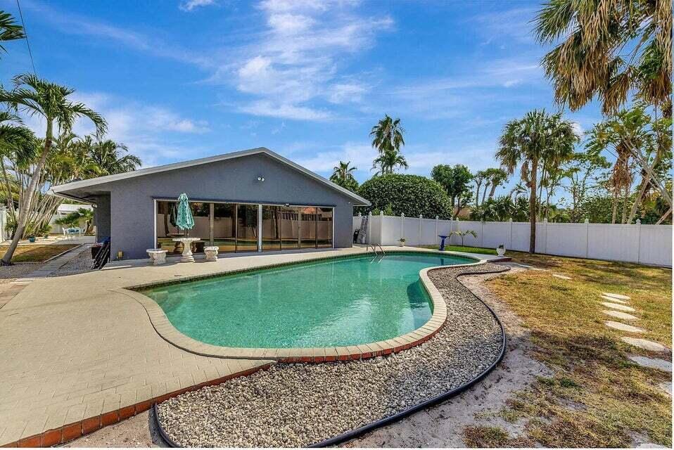 7187 Thompson Road Boynton Beach, FL 33426 - Photo 42 of 44 42