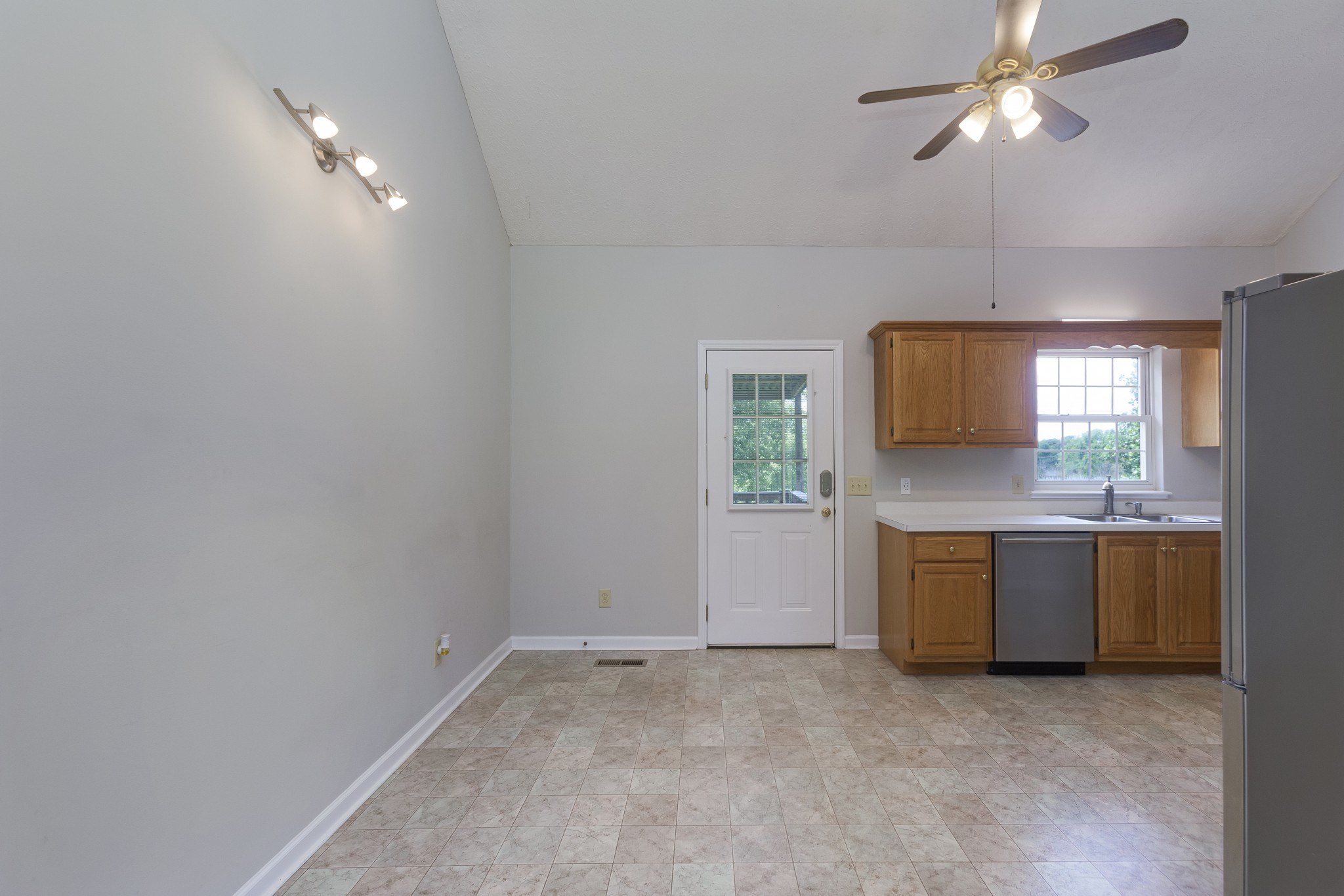 1096 Old Laguardo Road East Lebanon, TN 37087 - Photo 8 of 33 Gallery Image 8