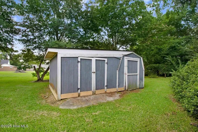 $204,999 | 527 West College Street, Warsaw, NC 28398