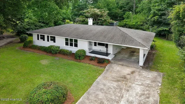 $204,999 | 527 West College Street, Warsaw, NC 28398