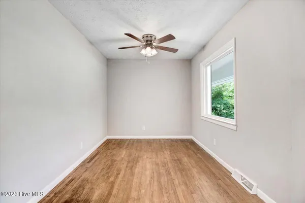 $199,900 | 527 West College Street, Warsaw, NC 28398