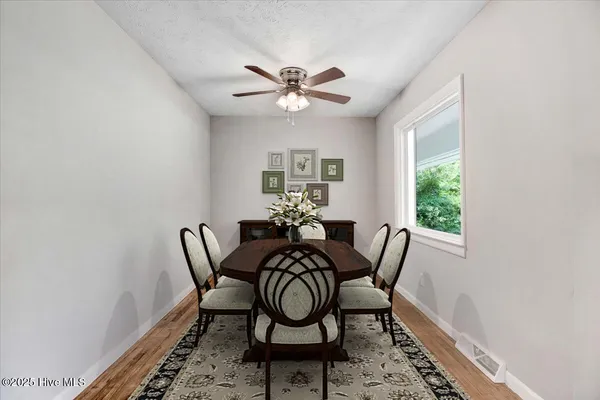 $199,900 | 527 West College Street, Warsaw, NC 28398