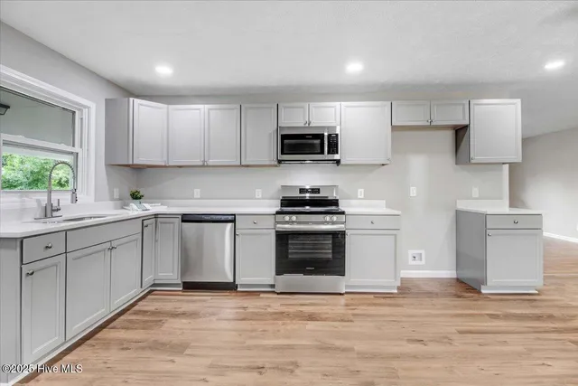 $204,999 | 527 West College Street, Warsaw, NC 28398