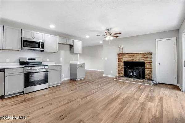 $199,900 | 527 West College Street, Warsaw, NC 28398