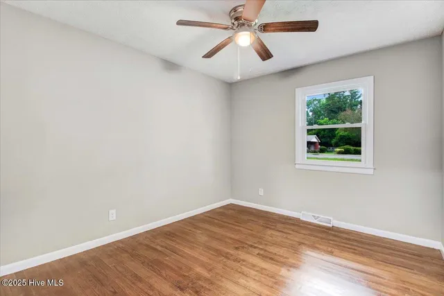 $204,999 | 527 West College Street, Warsaw, NC 28398