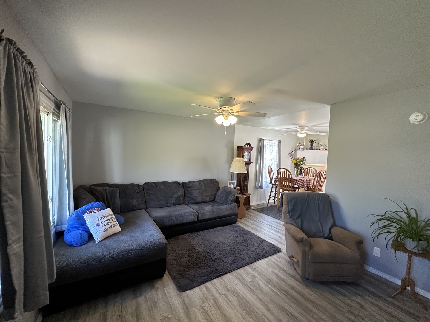 623 4th Avenue Dixon, IL 61021 - Photo 3 of 19 a living room with furniture and a chandelier