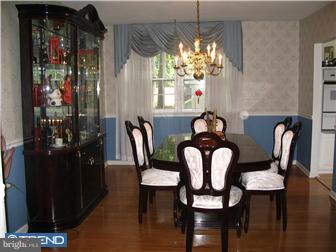 139 Greenvale Road Cherry Hill, NJ 08034 - Photo 2 of 12 Dining Room