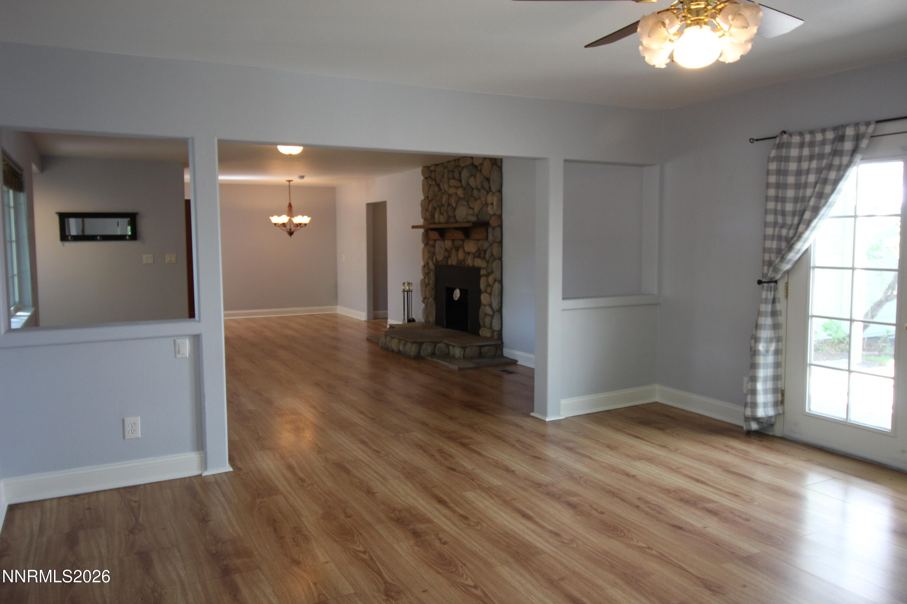 120 Andrew Lane Reno, NV 89521 - Photo 18 of 59 Family Room & Living Room