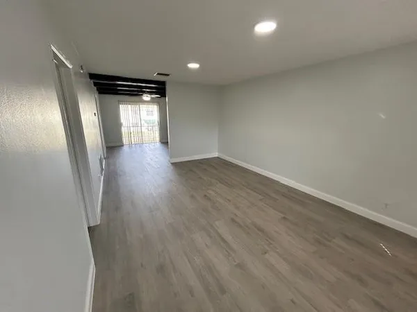 $1,899 | 1401 Northeast 57th Place, Unit 9, Fort Lauderdale, FL 33334