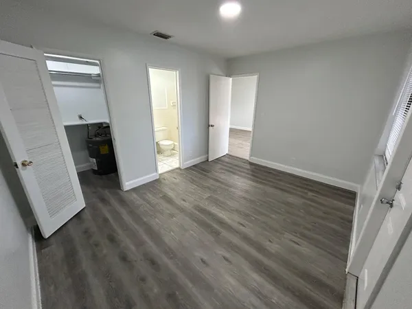 $1,899 | 1401 Northeast 57th Place, Unit 9, Fort Lauderdale, FL 33334