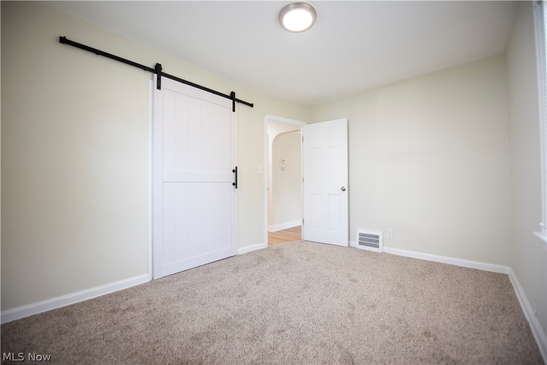 3213 Joslyn Road Cleveland, OH 44111 - Photo 17 of 50 Gallery Image 17